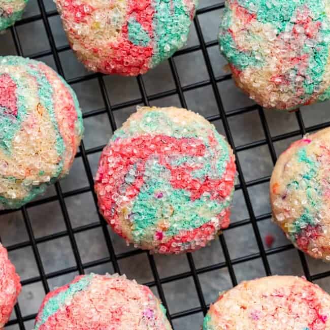 featured tie dye cookies