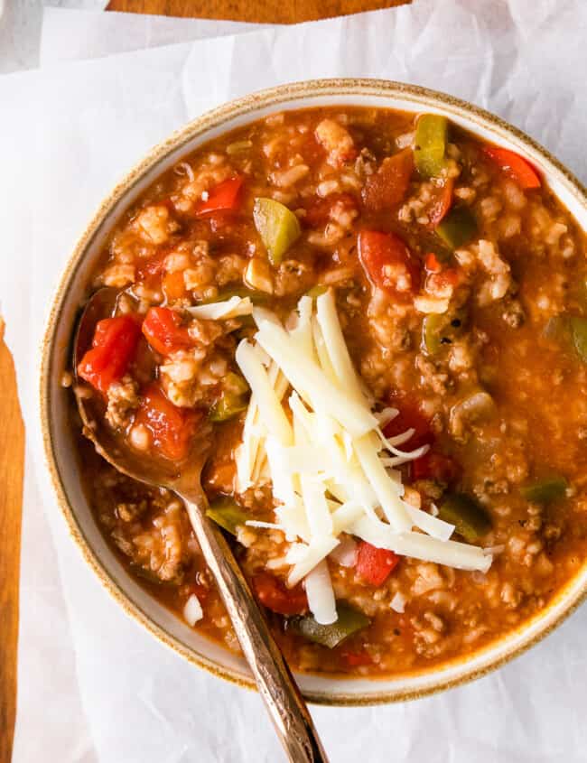 instant pot stuffed pepper soup with shredded cheese