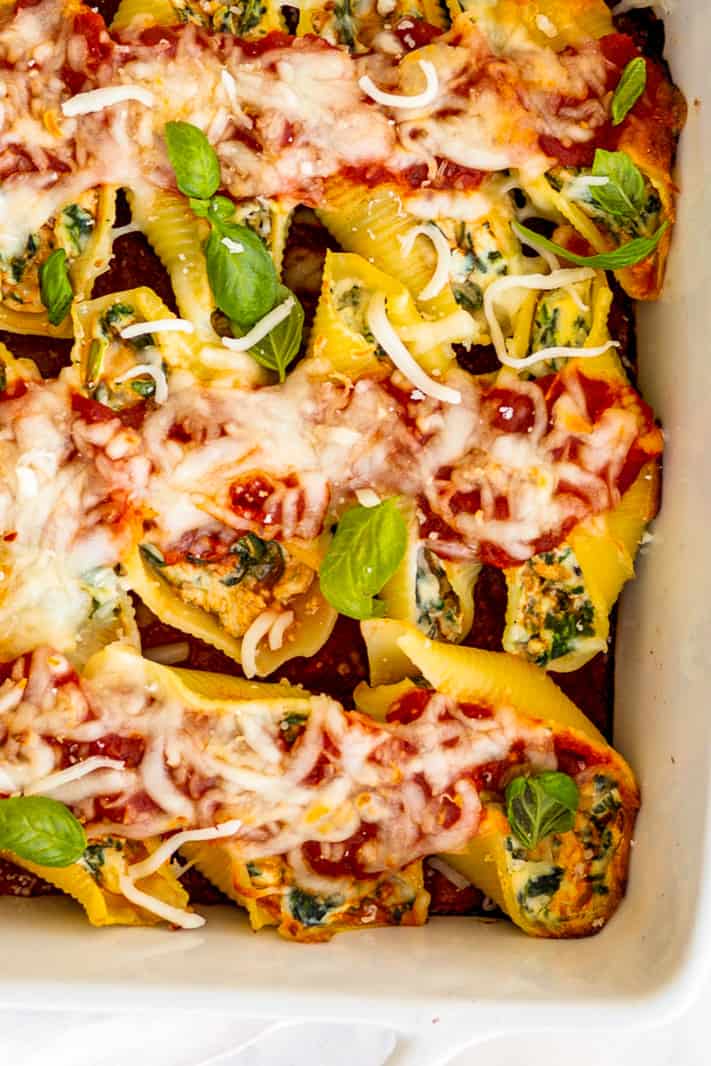 up close spinach stuffed shells