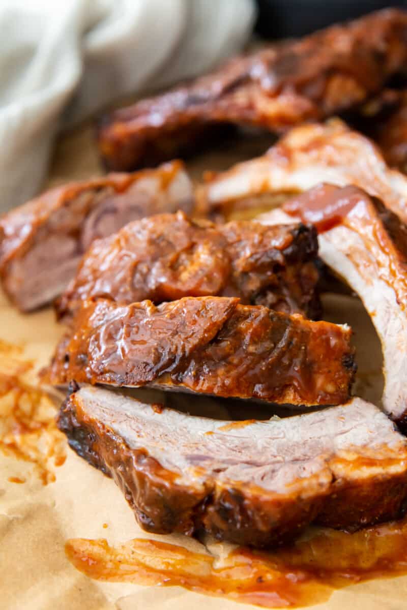 bbq ribs on parchment paper