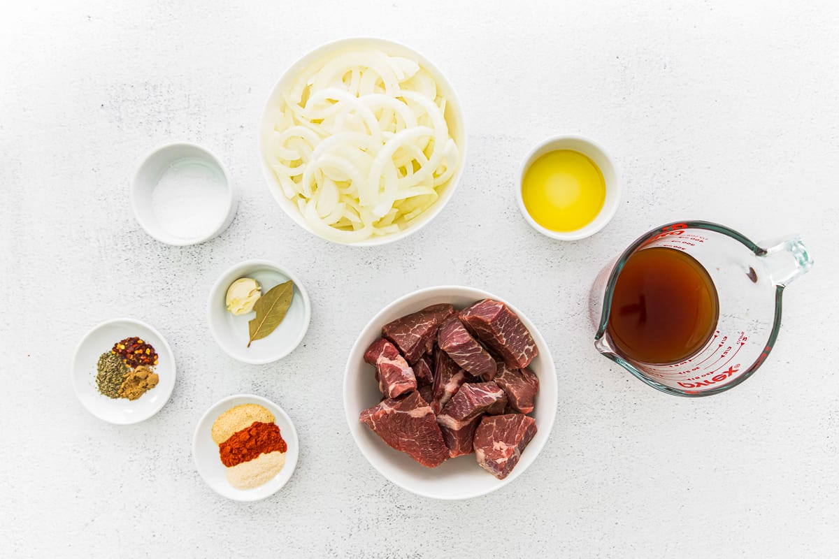 Ingredients for crockpot beef carnitas.