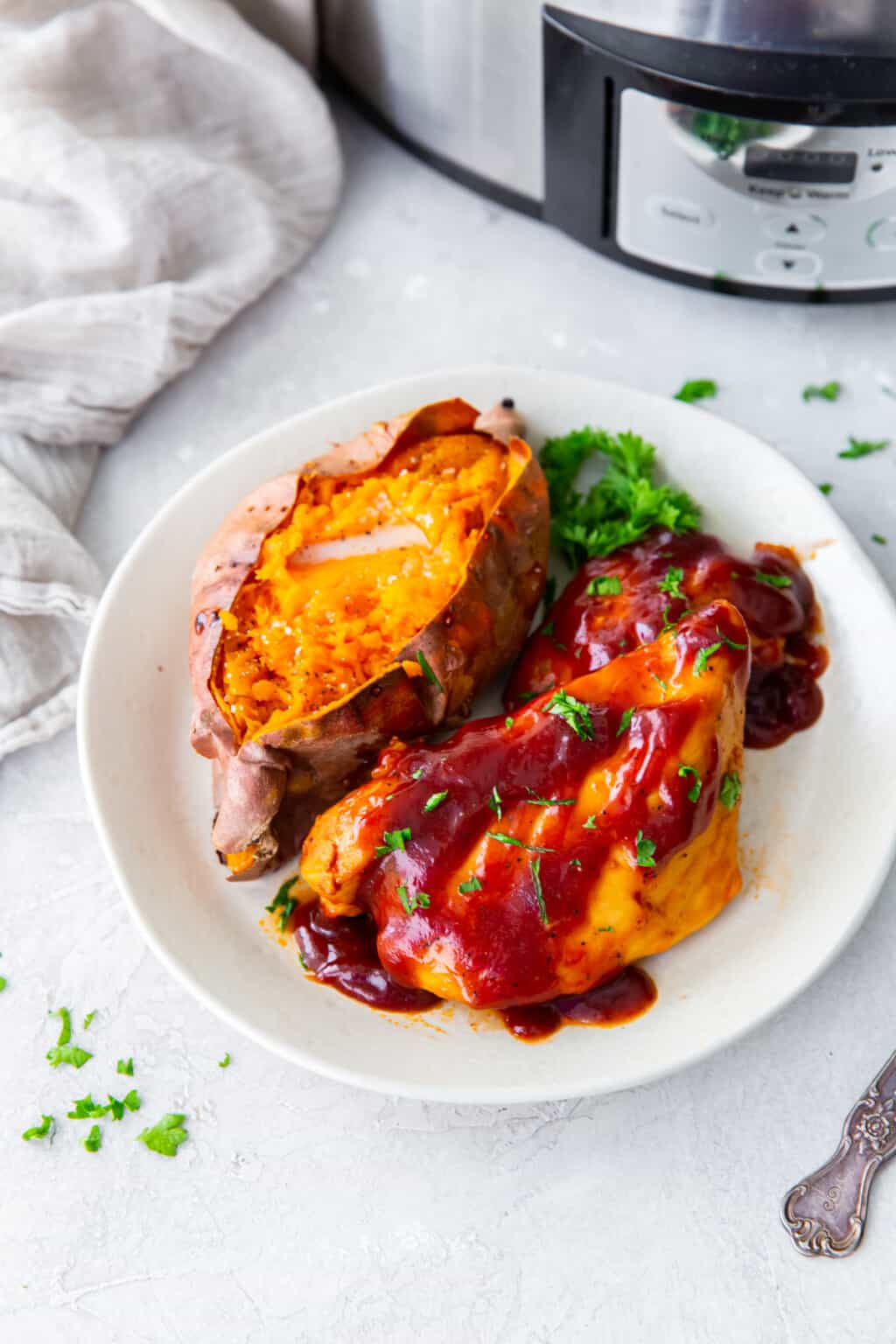 Crockpot BBQ Chicken - The Cookie Rookie®