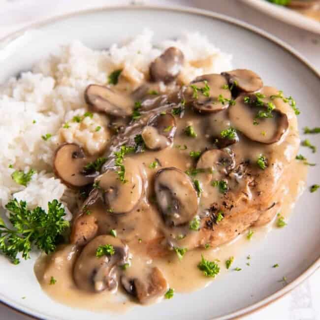 featured crockpot chicken marsala.