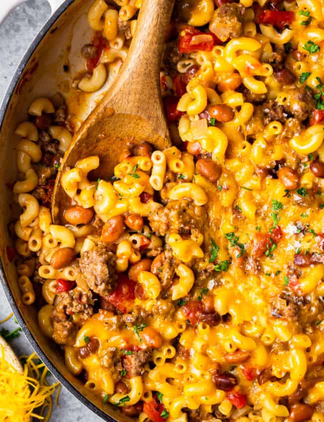 one pot chili mac and cheese