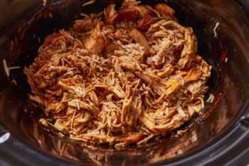 pulled chicken in a slow cooker