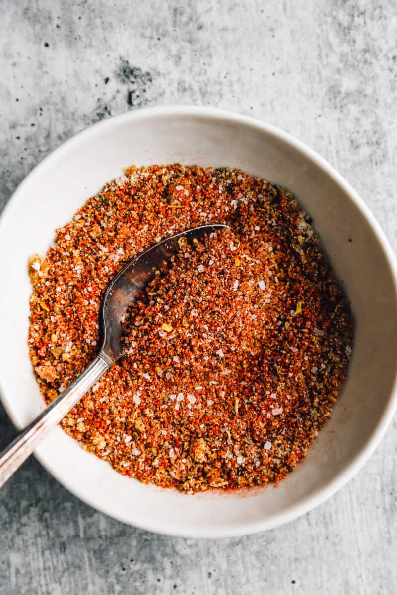 Homemade Chicken Seasoning: Easy Chicken Rub Recipe Story - lowcalicious