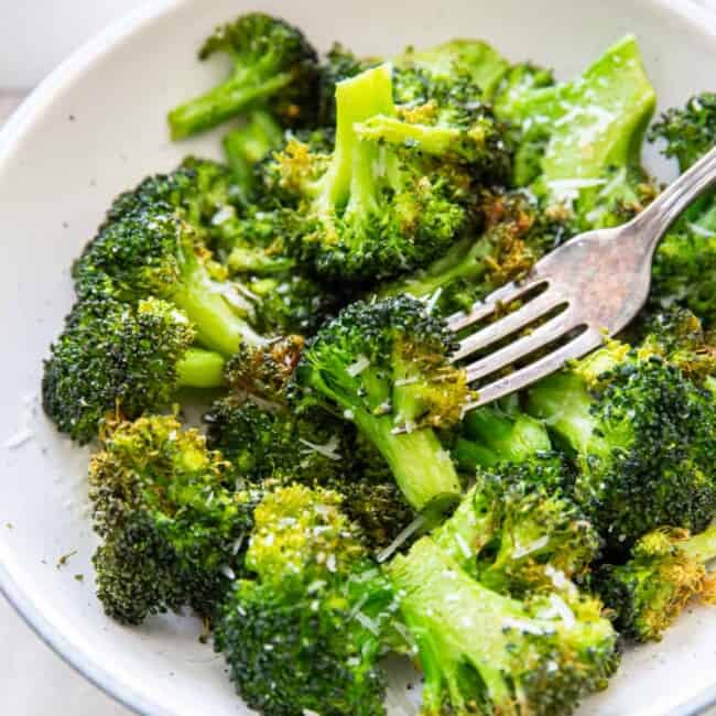 featured air fryer broccoli.