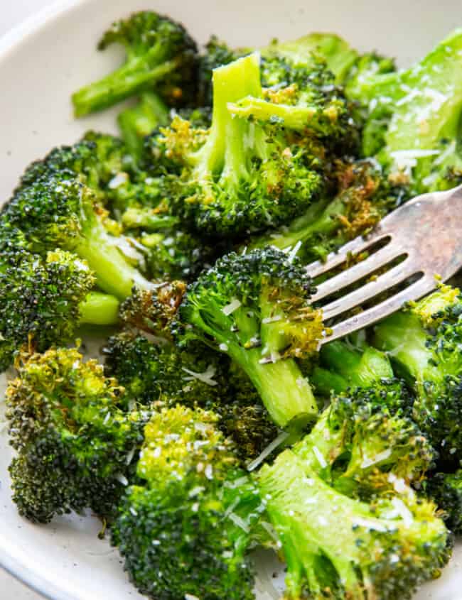featured air fryer broccoli.