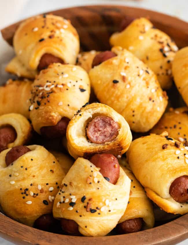 everything bagel pigs in a blanket