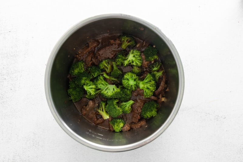 cooked instant pot mongolian beef and broccoli in an instant pot.