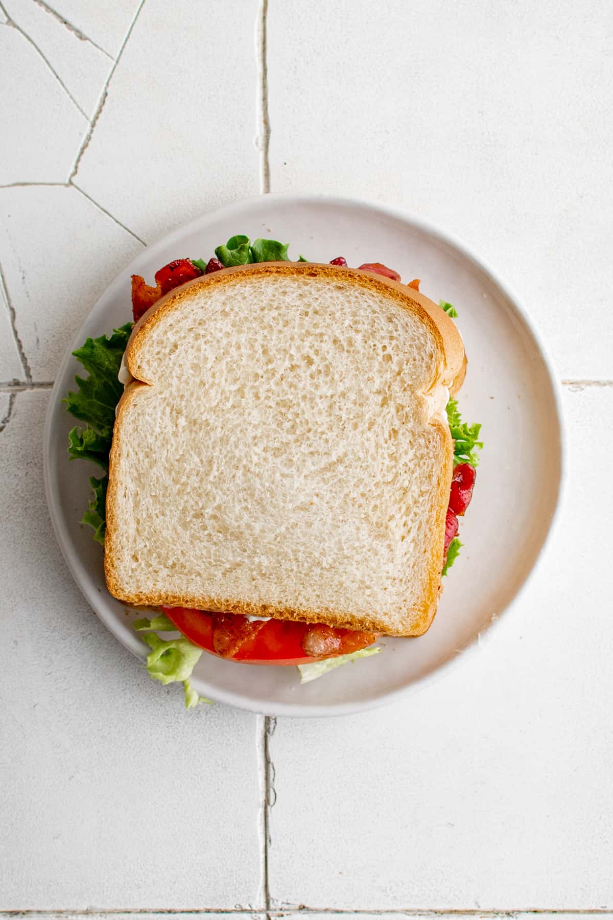 https://www.thecookierookie.com/wp-content/uploads/2022/09/How-To-BLT-Sandwich-8.jpg