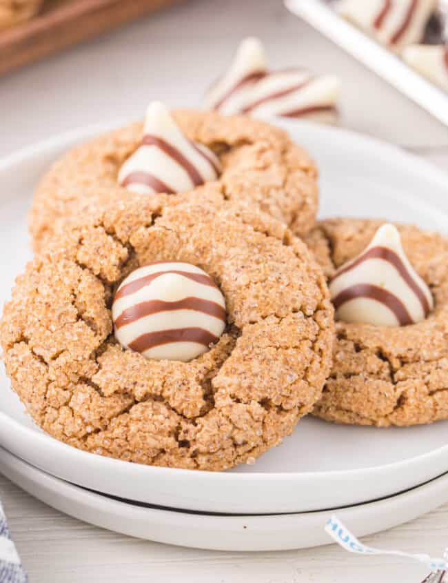 gingerbread kiss cookies