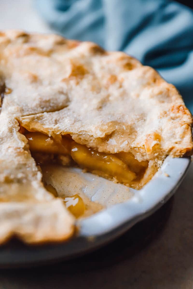 apple pie with homemade pie crust