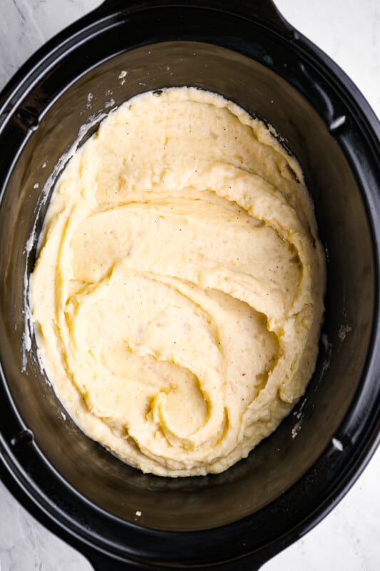 mashed potatoes in a crockpot