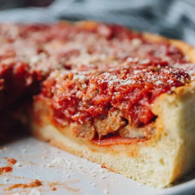 featured chicago deep dish pizza.