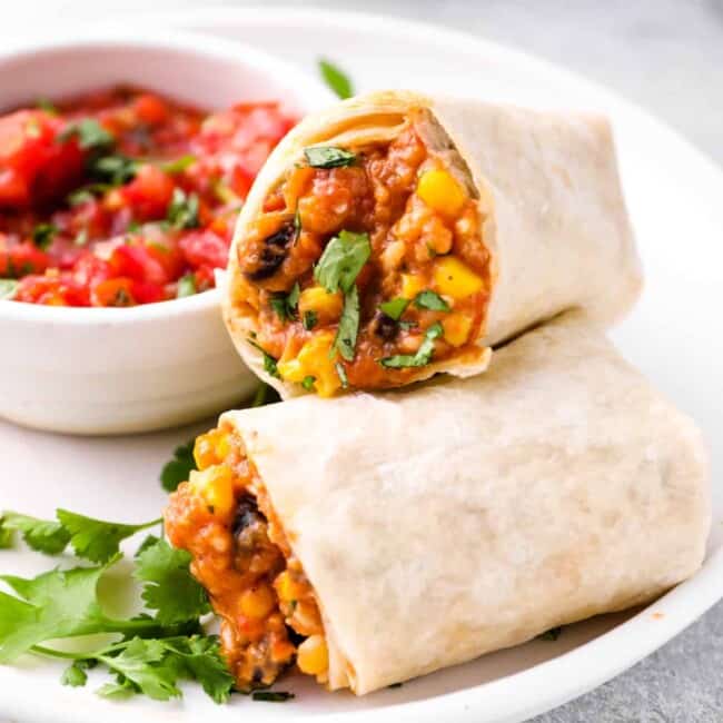 featured crockpot chicken burritos.