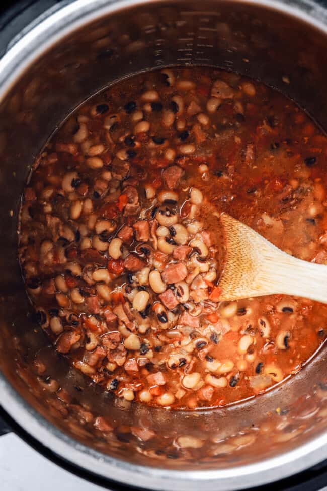 Instant Pot Black Eyed Peas - The Cookie Rookie®