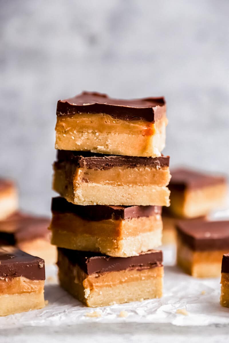 4 stacked millionaire bars.