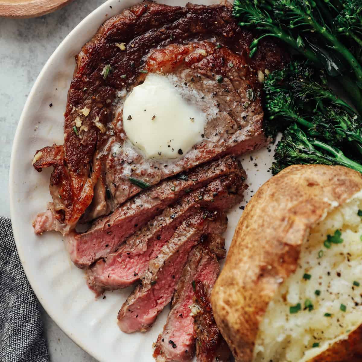 How To Cook Ribeye Steak Pan Seared Ribeye The Cookie Rookie How To Cook Ribeye Steak Pan Seared Ribeye The Cookie Rookie