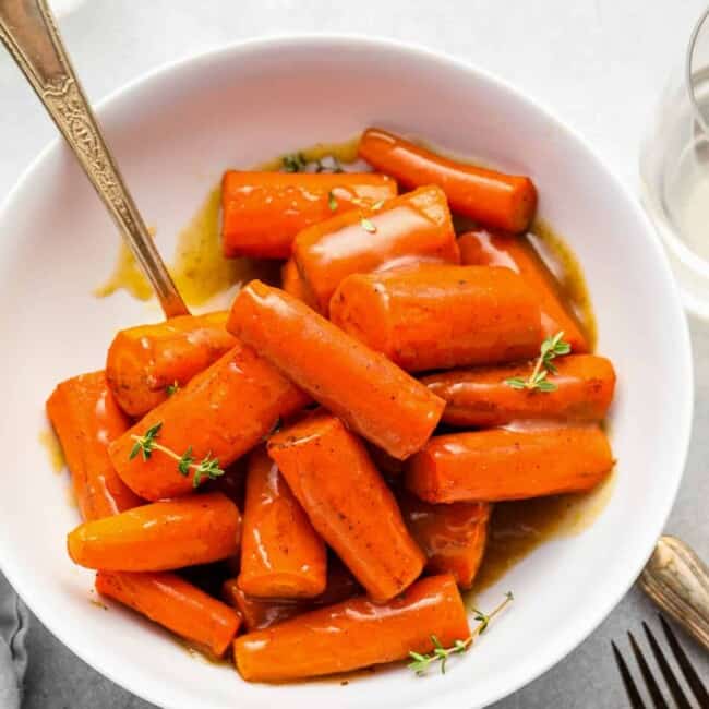 featured crockpot glazed carrots.