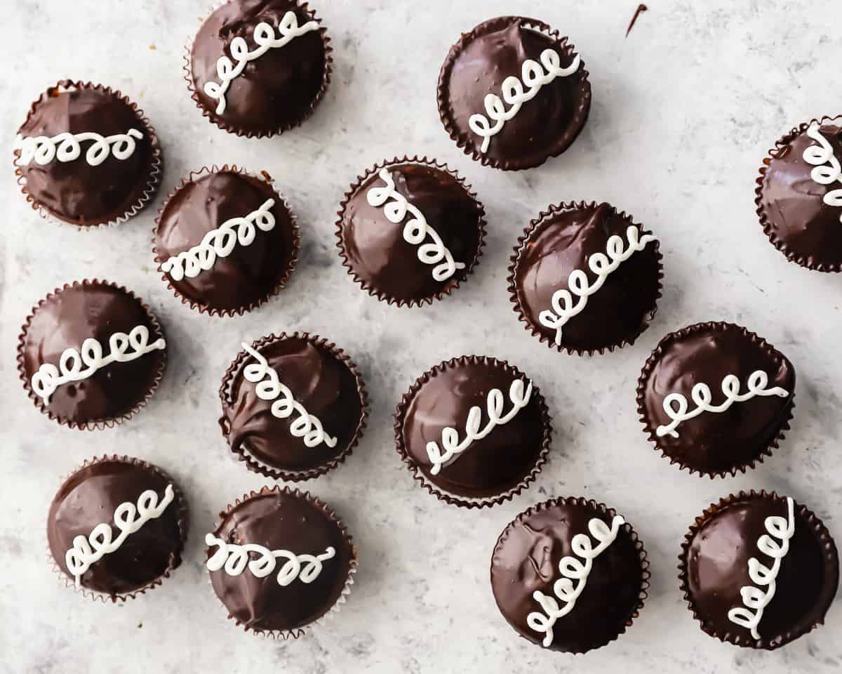 overhead view of 15 Hostess cupcakes with the squiggle piped on top.