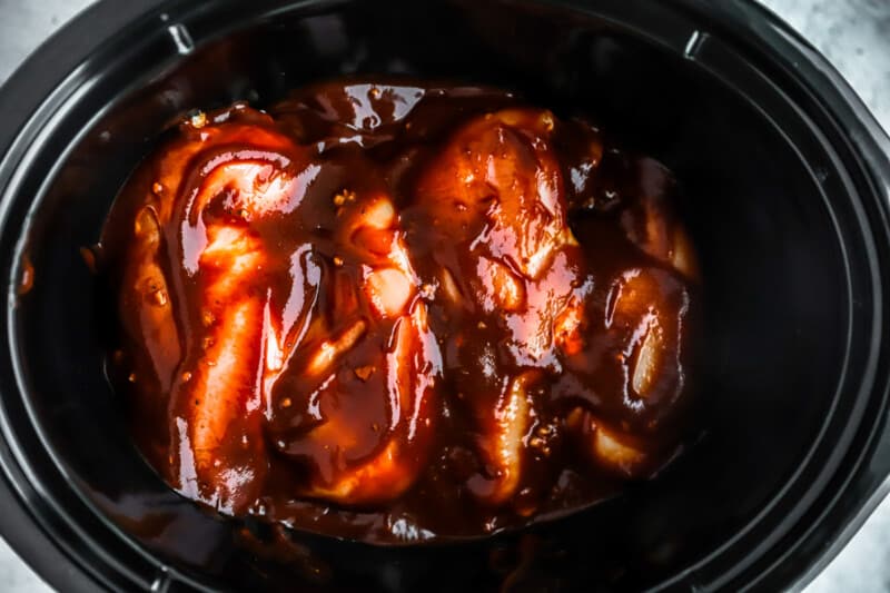 bbq chicken in a slow cooker.