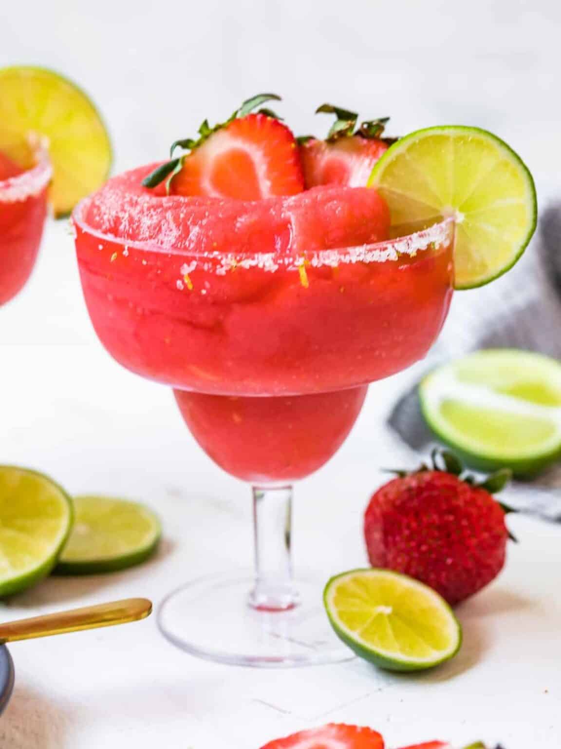 Frozen Strawberry Margarita Recipe - The Cookie Rookie®