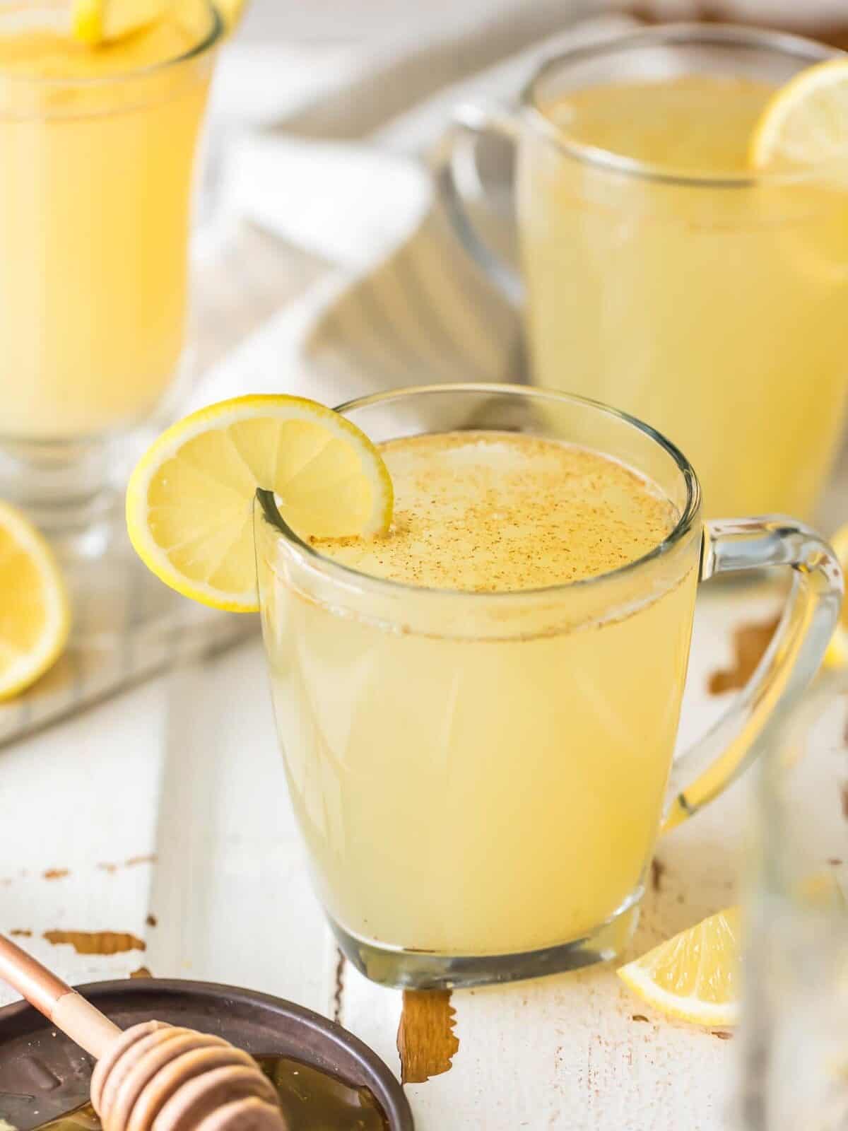 Homemade Lemon Detox Recipe: lemon juice, hot water, ginger, cayenne