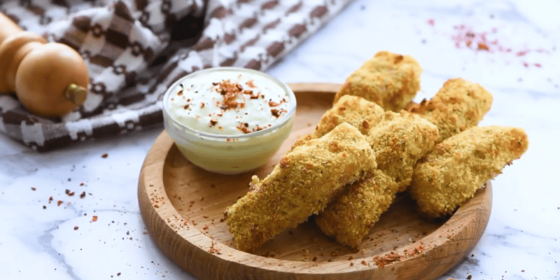 baked fish and chips with tartar sauce