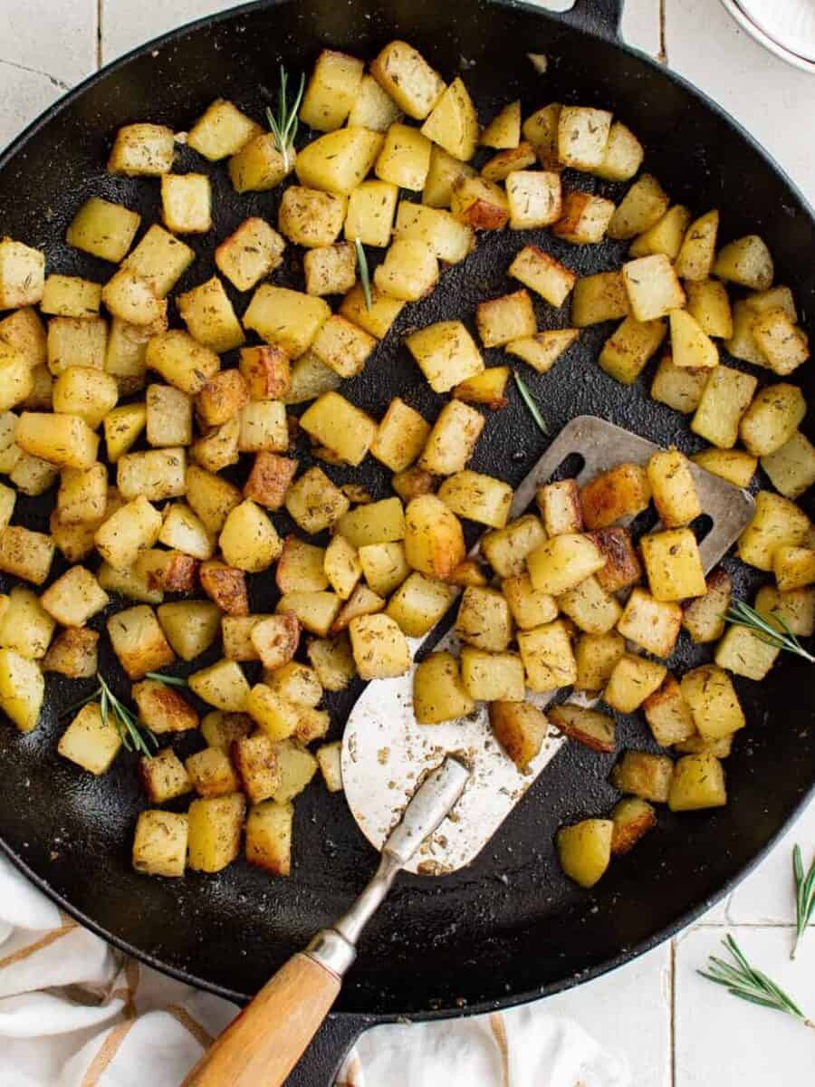 Golden Skillet Potatoes Recipe