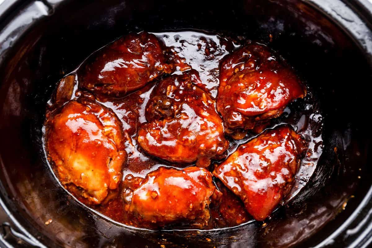 honey garlic chicken in a crockpot