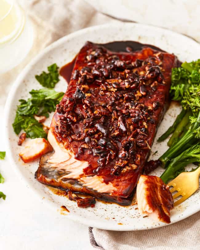 Bourbon Brown Sugar Glazed Salmon Recipe - The Cookie Rookie®