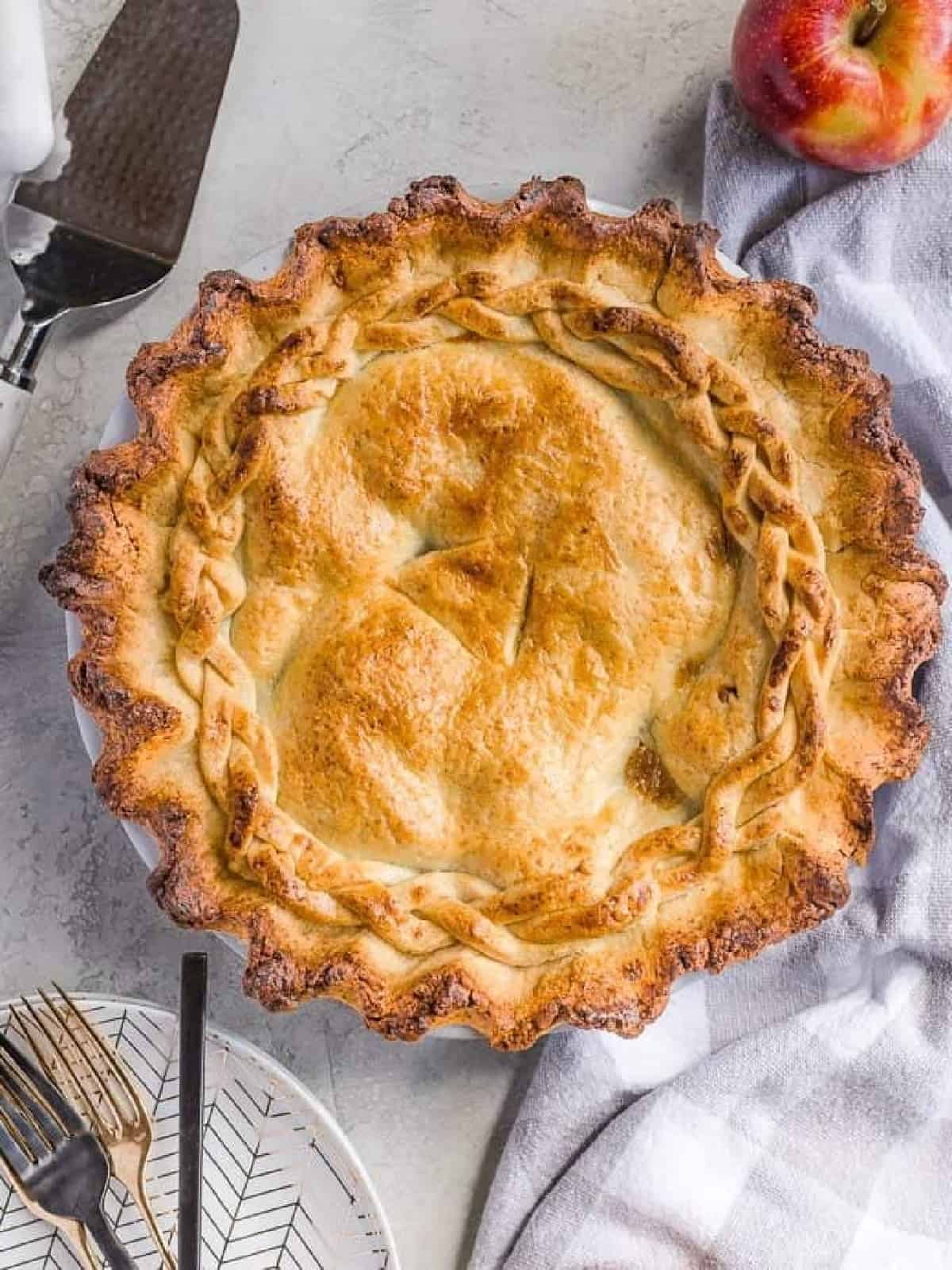 apple pie in a pan