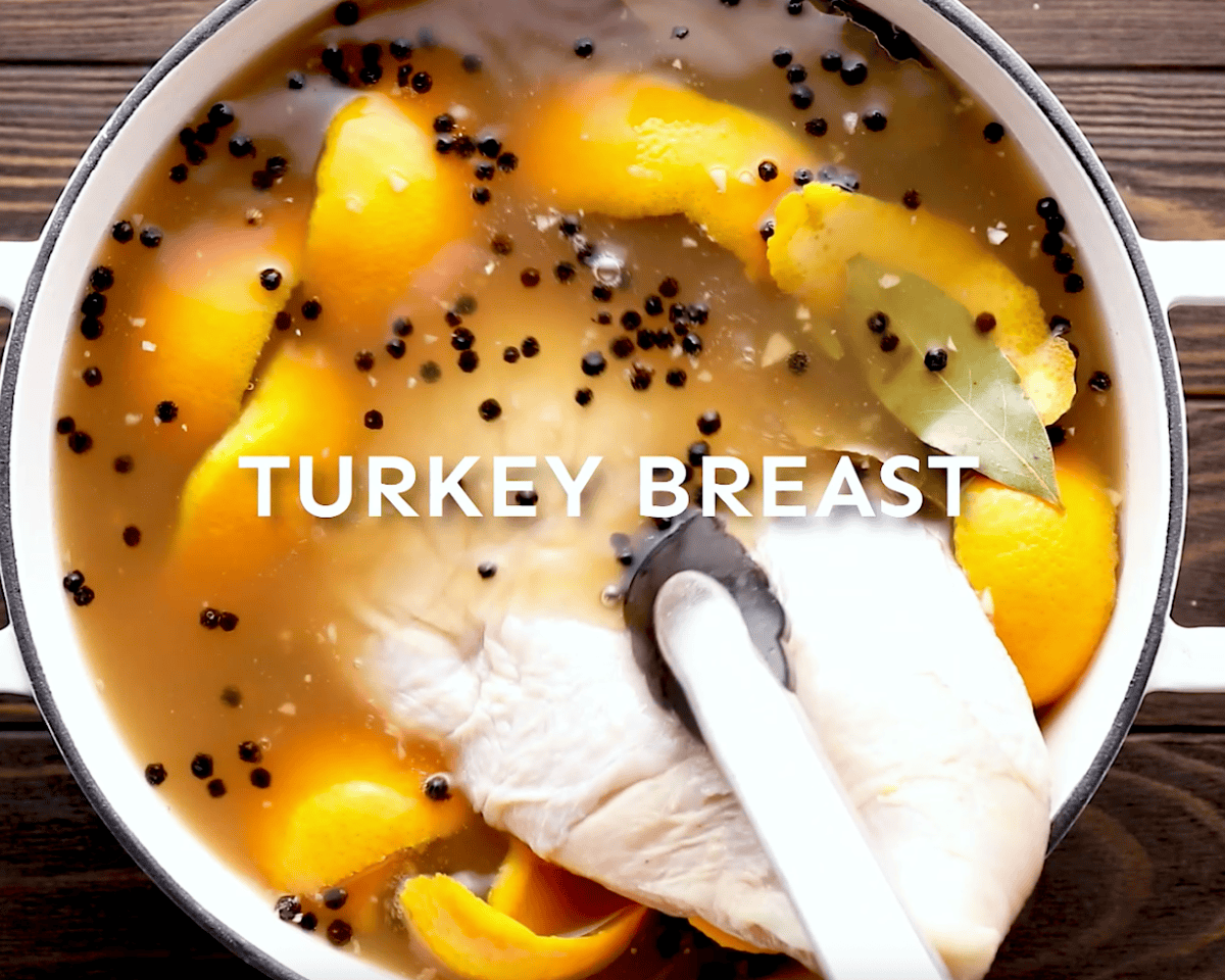 adding a turkey to turkey brine