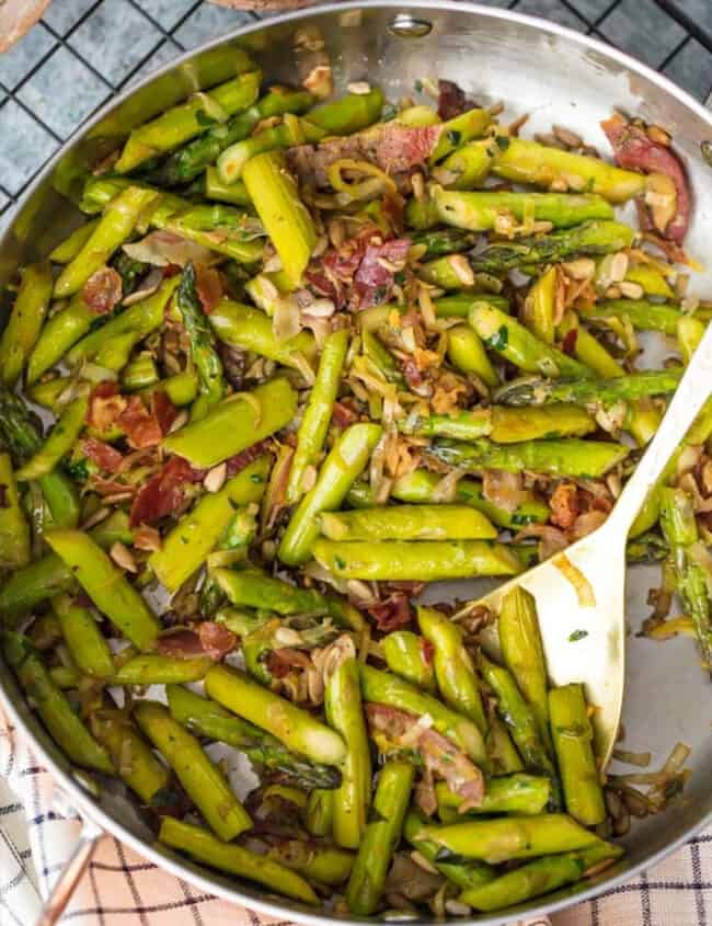 A sauteed asparagus and bacon pan.
