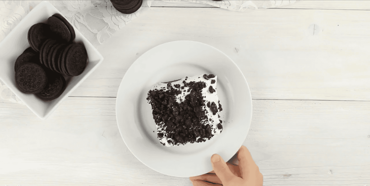 Sliced of Oreo Poke Cake