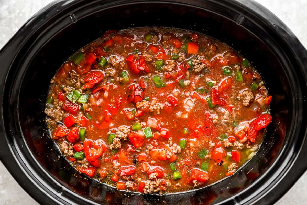 Stuffed pepper soup after slow cooking with tender beef and peppers