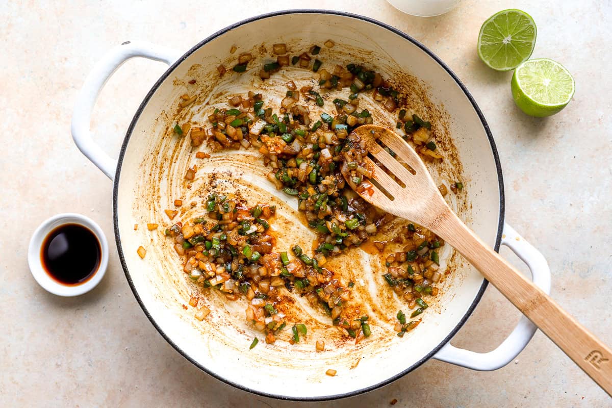 coconut chicken sauce base being built